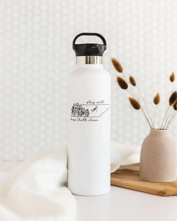 Large Reusable Water Bottle: Keep Chatt Clean (24 oz)